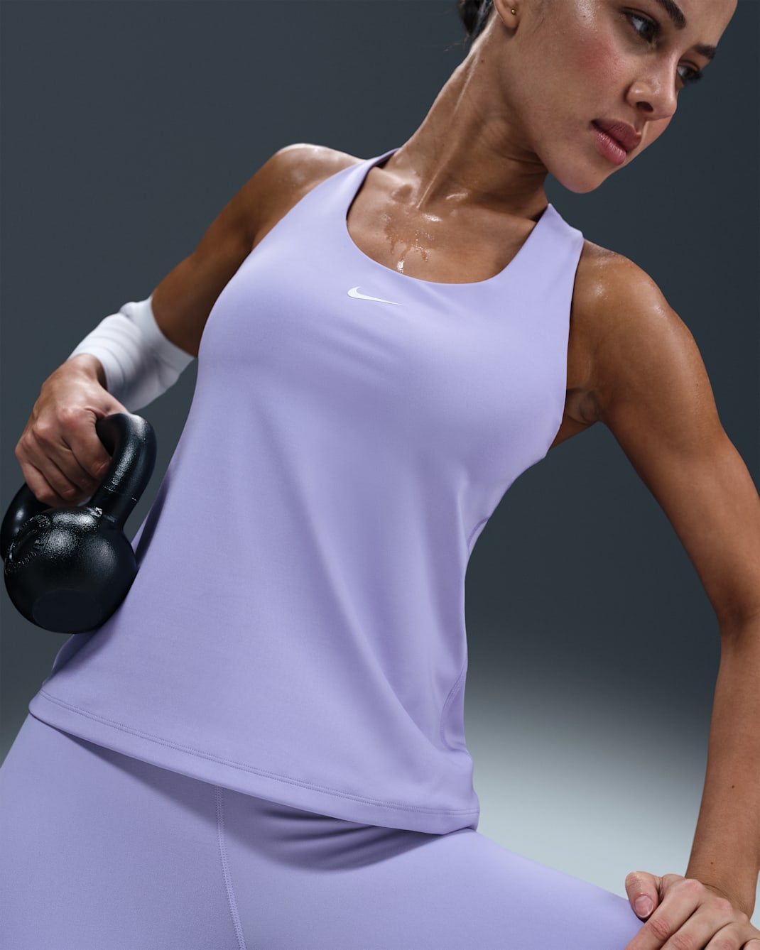 Nike Swoosh Women's Medium-Support Padded Sports Bra Tank - Lilac Ice/White