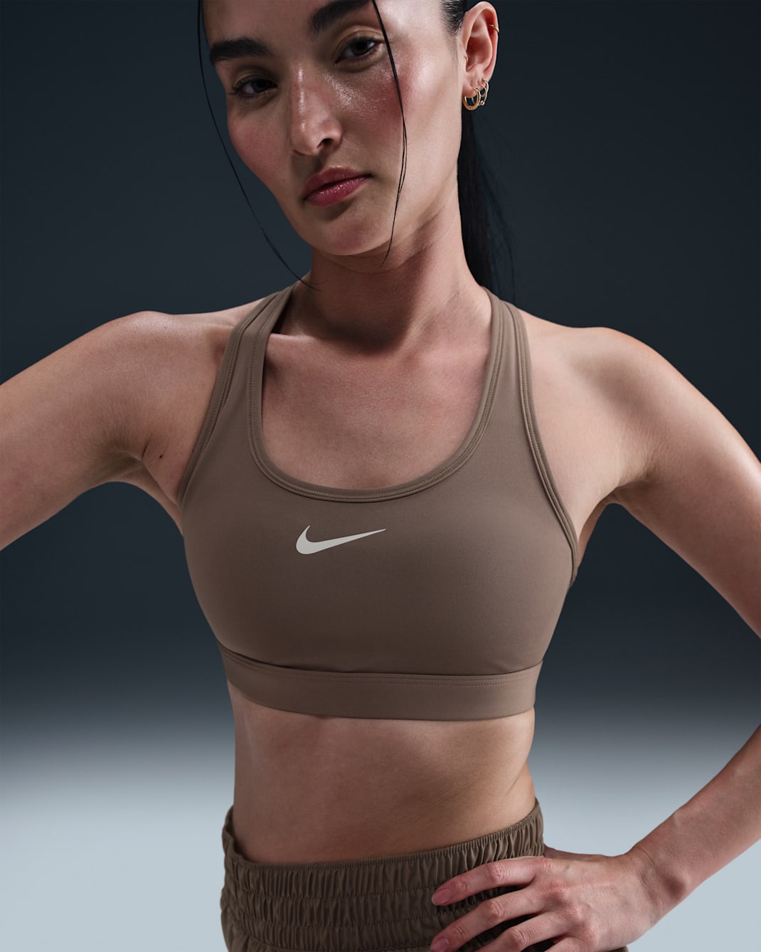 Nike Swoosh Medium-Support Women's Padded Sports Bra - Mink Brown/White