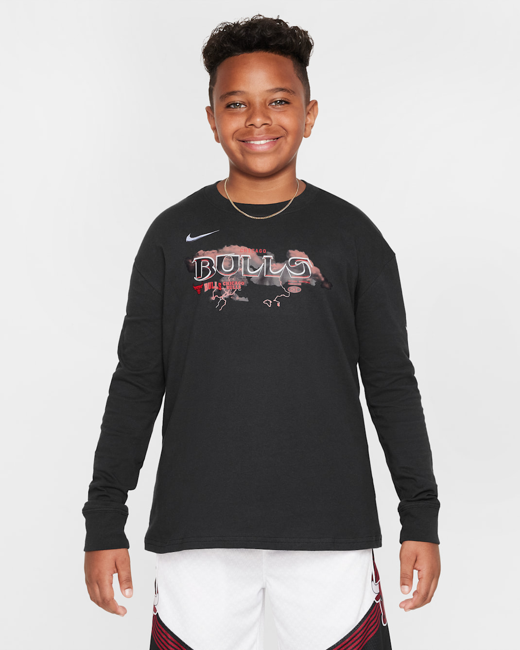Chicago Bulls Essential Nike NBA Max90 T-shirt met lange mouwen voor jongens - Zwart