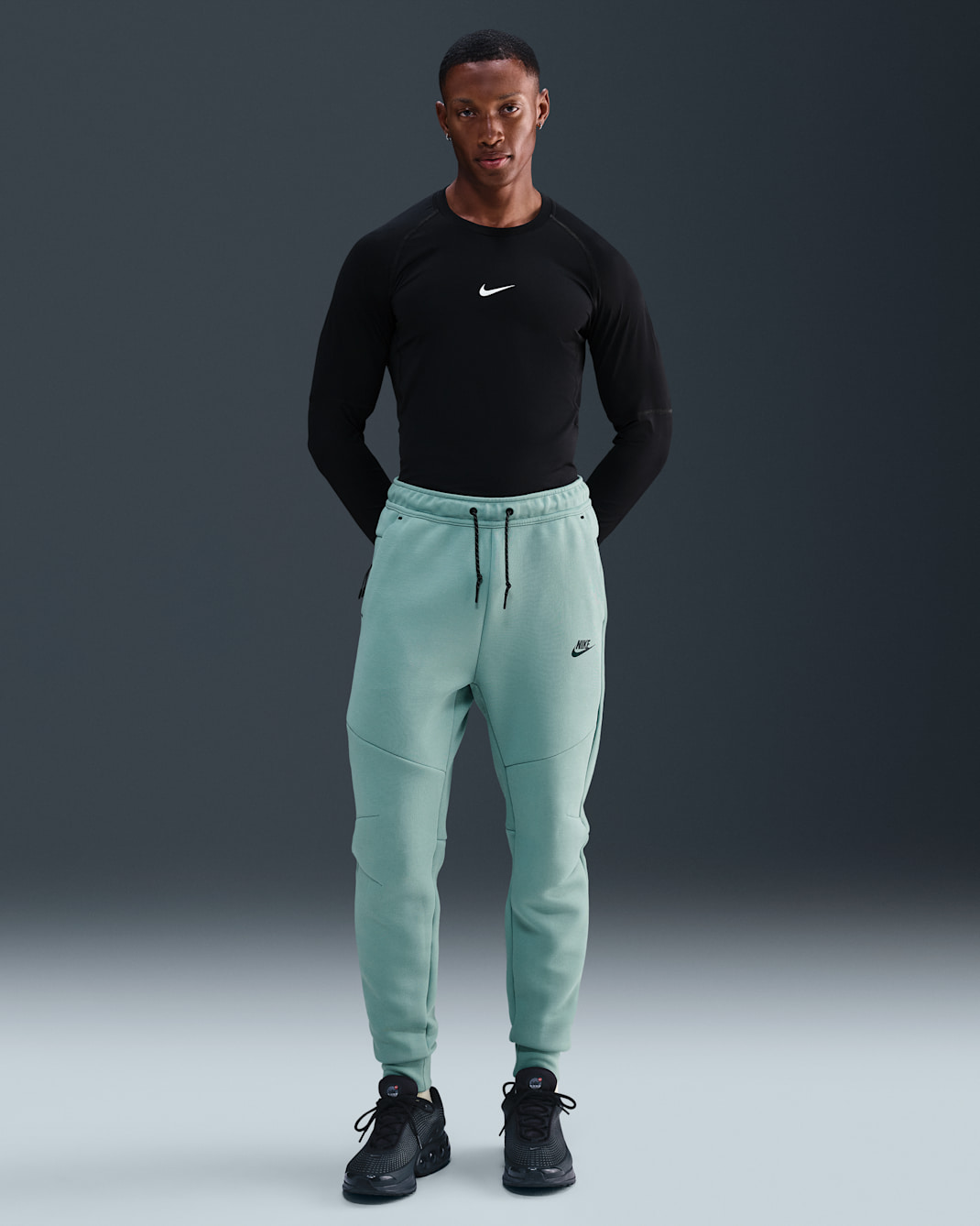 Nike Tech Men's Fleece Joggers - Cannon/Black