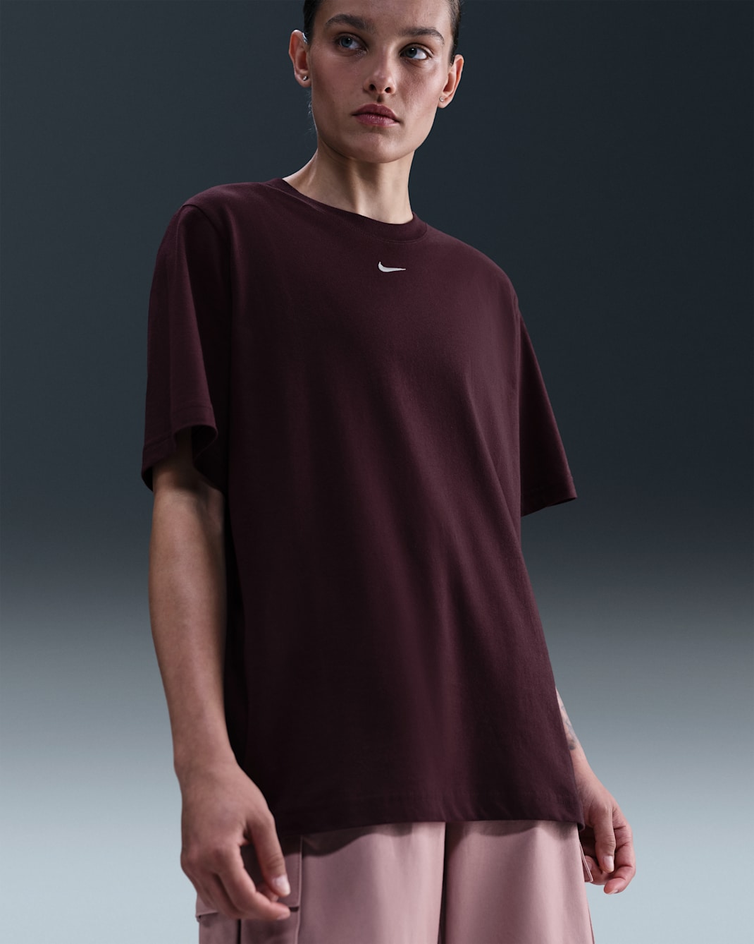 Nike Sportswear Essential Women's T-Shirt - Burgundy Crush/Sail