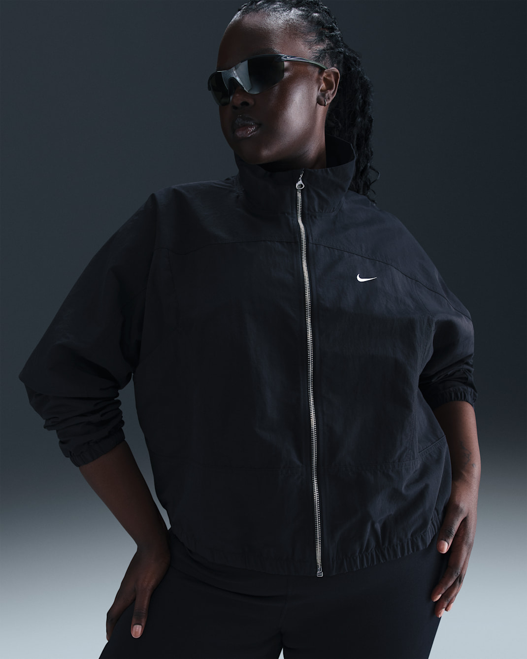 Nike Sportswear Everything Wovens Women's Oversized Repel UV Protection Jacket (Plus Size) - Black/White
