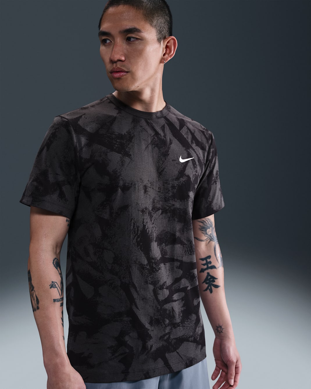 Nike Hyverse Men's Dri-FIT UV Training Top - Anthracite/White