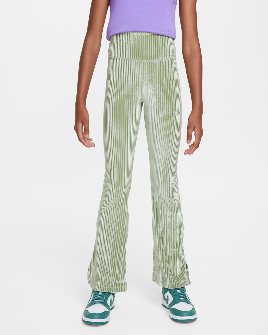 Leggings acampanados de tela de canalé de tiro alto para niña talla grande Nike Sportswear - Verde aceite/Horizonte jade