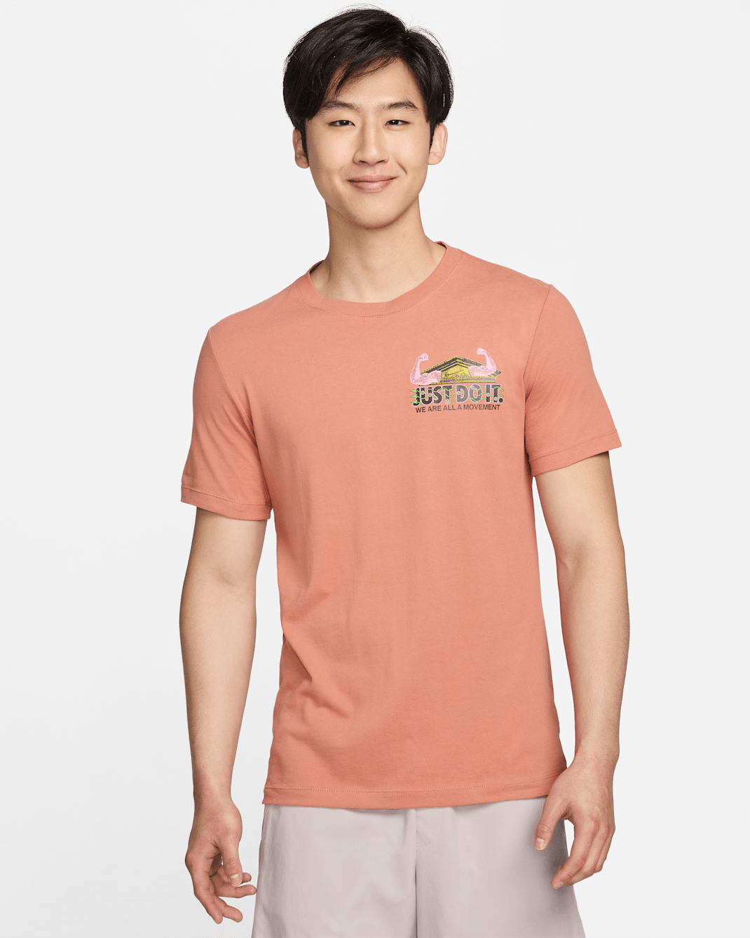 เสื้อยืดฟิตเนสผู้ชาย Dri-FIT Nike - Terra Blush