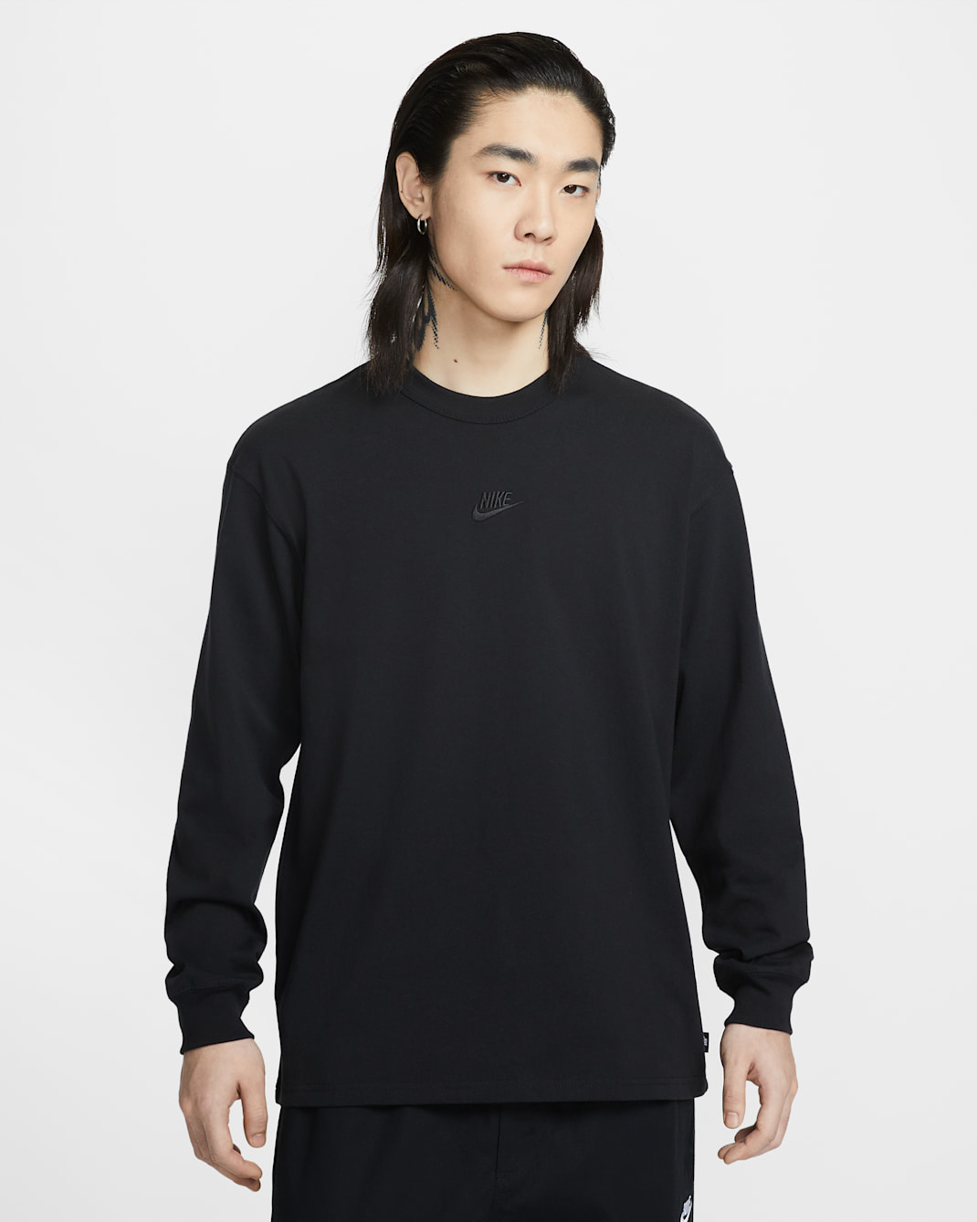 Nike Sportswear Premium Essentials Men's Long-Sleeve T-Shirt - Black