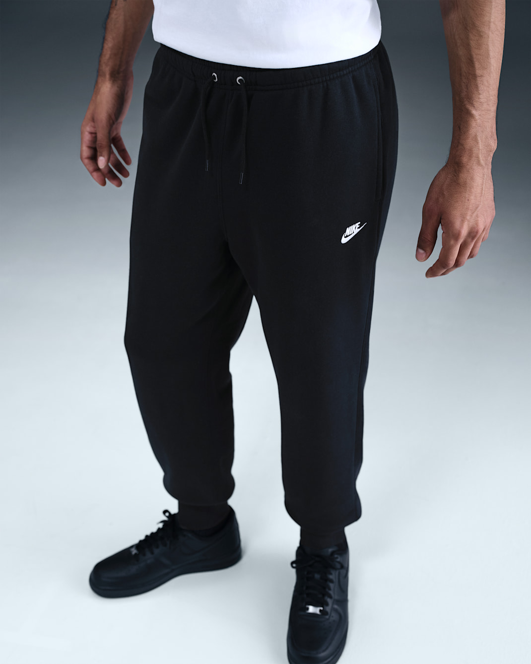 Nike Club Men's Joggers - Black/Black/White
