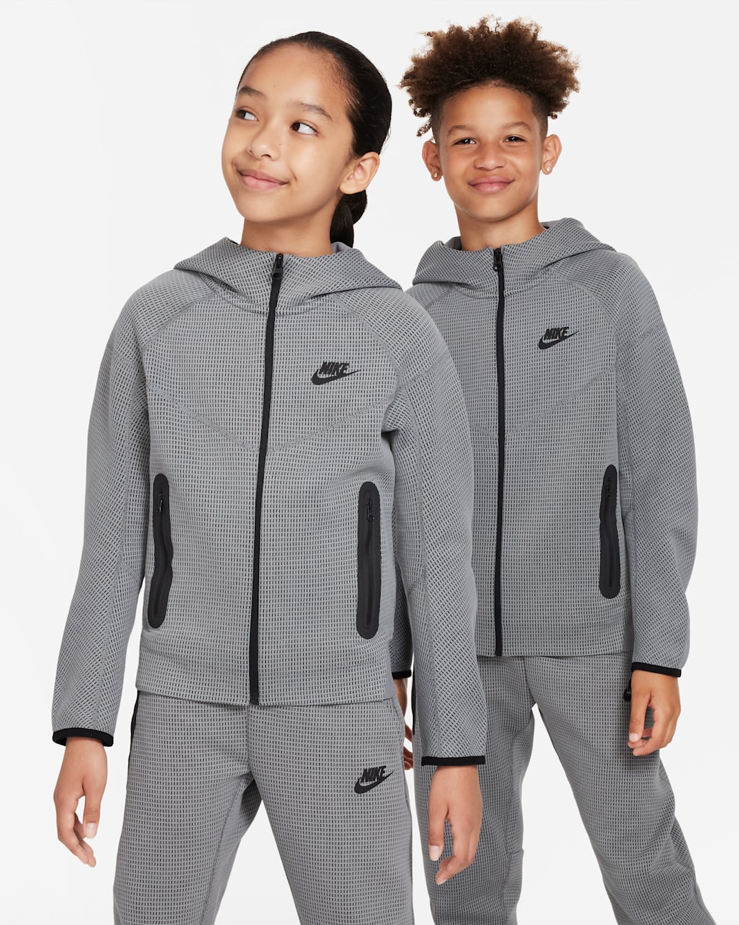 ナイキ スポーツウェア テック フリース ジュニア (ボーイズ) ウィンタライズド フルジップ パーカー - スモークグレー/ブラック/ブラック