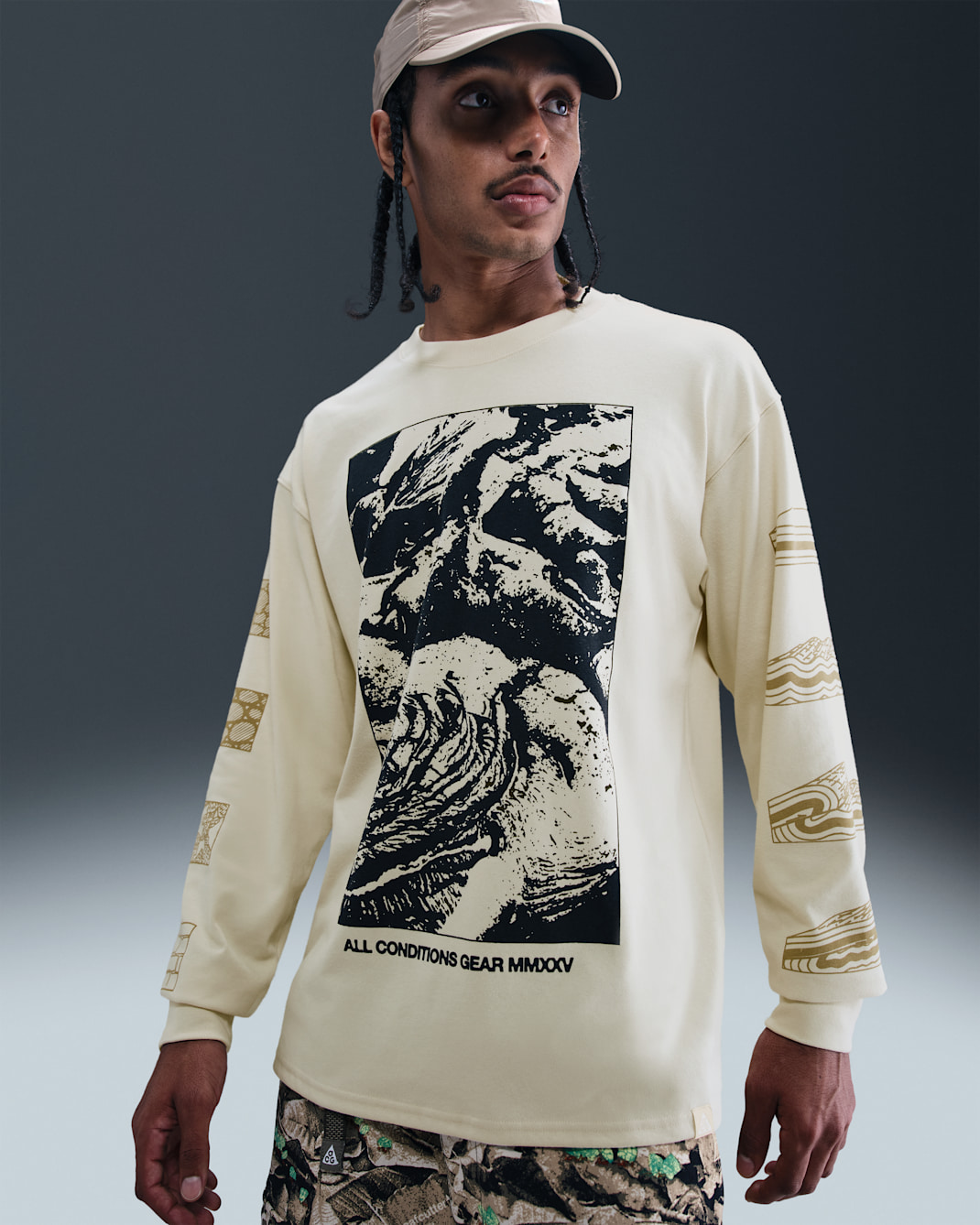 Playera de manga larga para hombre Nike ACG - Caqui claro