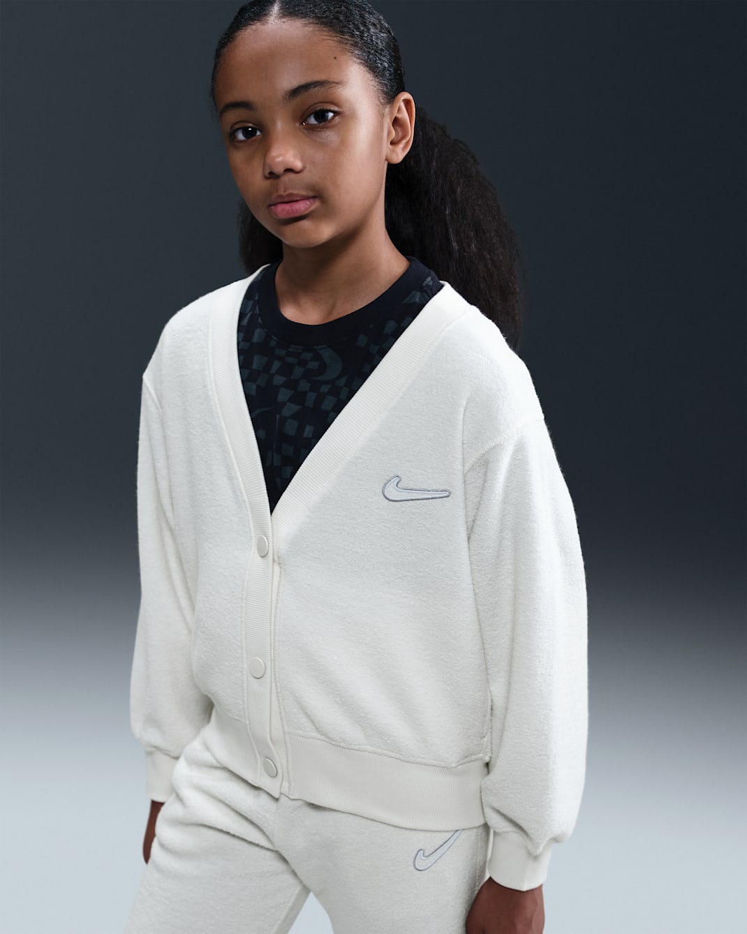 Nike Sportswear Older Kids' (Girls') Long-Sleeve Fleece Top - Soft Pearl/White
