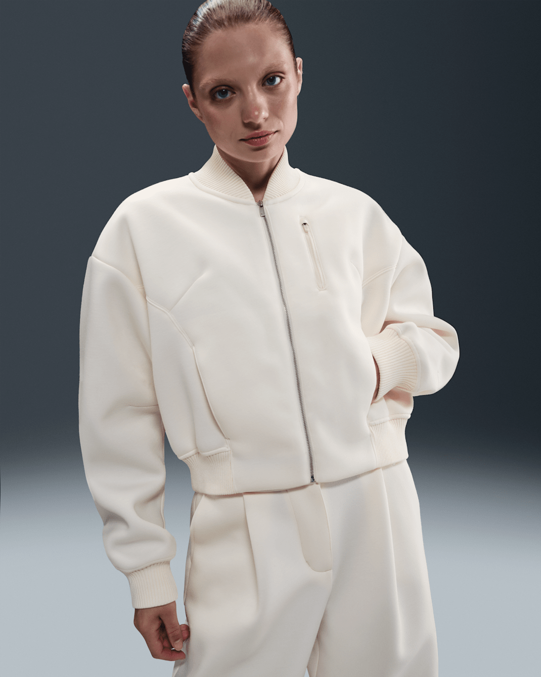 Chamarra Destroyer oversized para mujer Nike Sportswear Modern Fleece - Marfil pálido/Vela