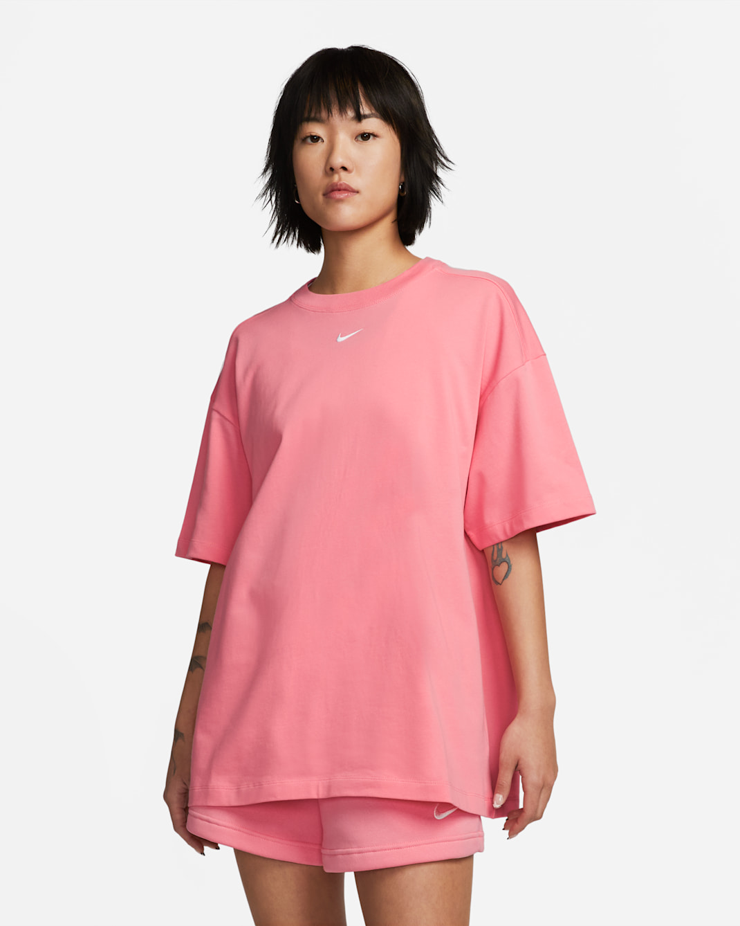 Nike Sportswear Essential Women's Oversized short-sleeve T-Shirt - Coral Chalk/White
