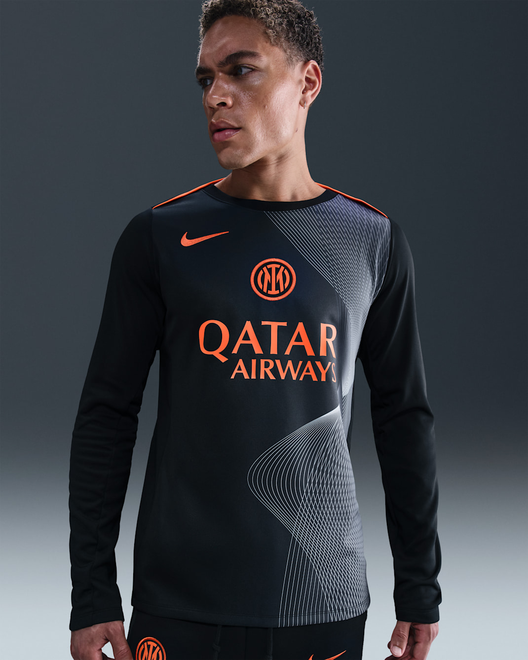 Inter Milan Academy Pro Third Men's Nike Dri-FIT Total90 Football Pre-Match Long-Sleeve Top - Black/Thunder Blue/Safety Orange
