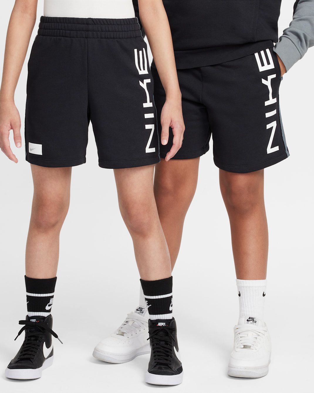 Short en Fleece Dri-FIT Nike Multi pour ado - Noir/Smoke Grey/Noir/Blanc