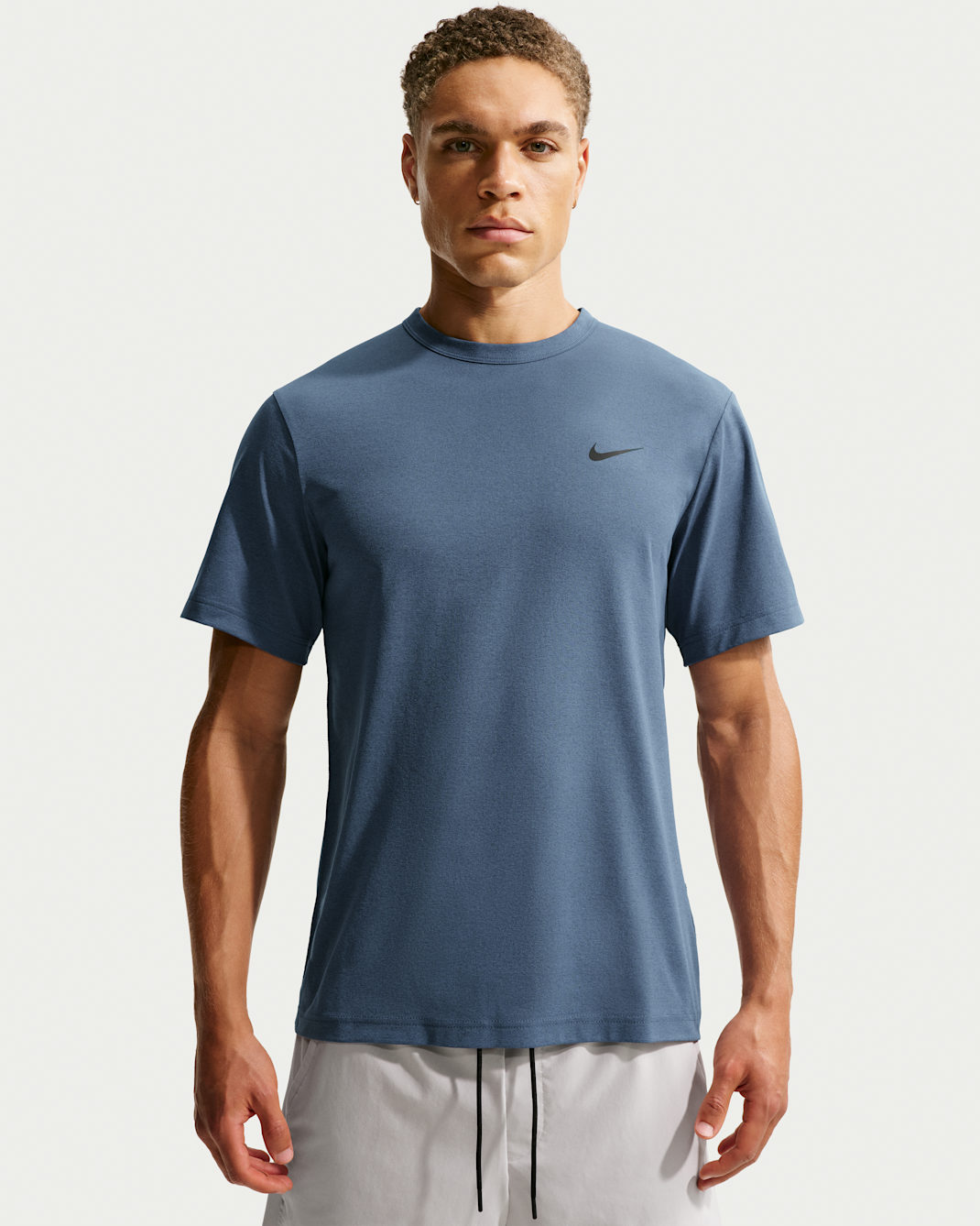 Nike Hyverse Men's Dri-FIT UV Short-sleeve Versatile Top - Diffused Blue/Black