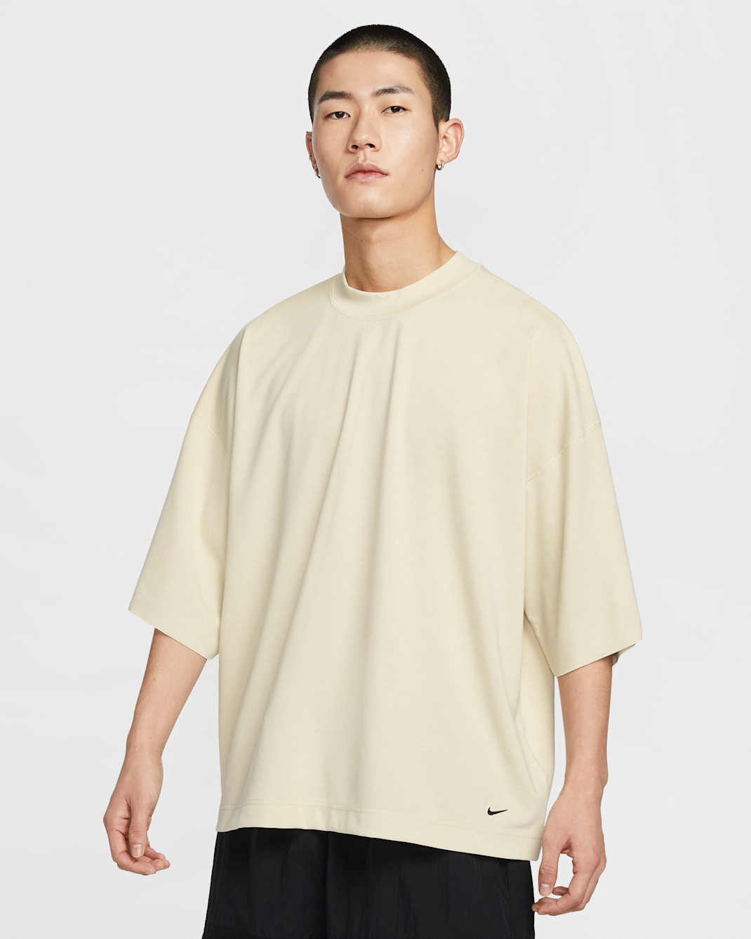 나이키 스포츠웨어 테크 남성용 반팔 니트 탑 - 라이트 카키/블랙