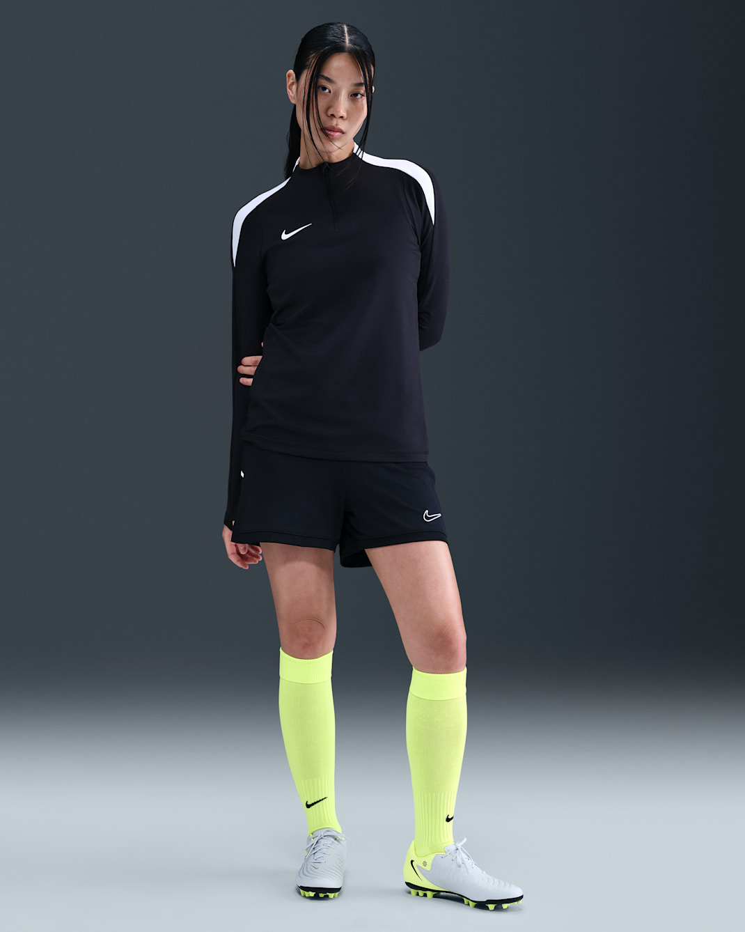Shorts de fútbol Dri-FIT de 10 cm para mujer Nike Academy - Negro/Negro/Blanco/Blanco