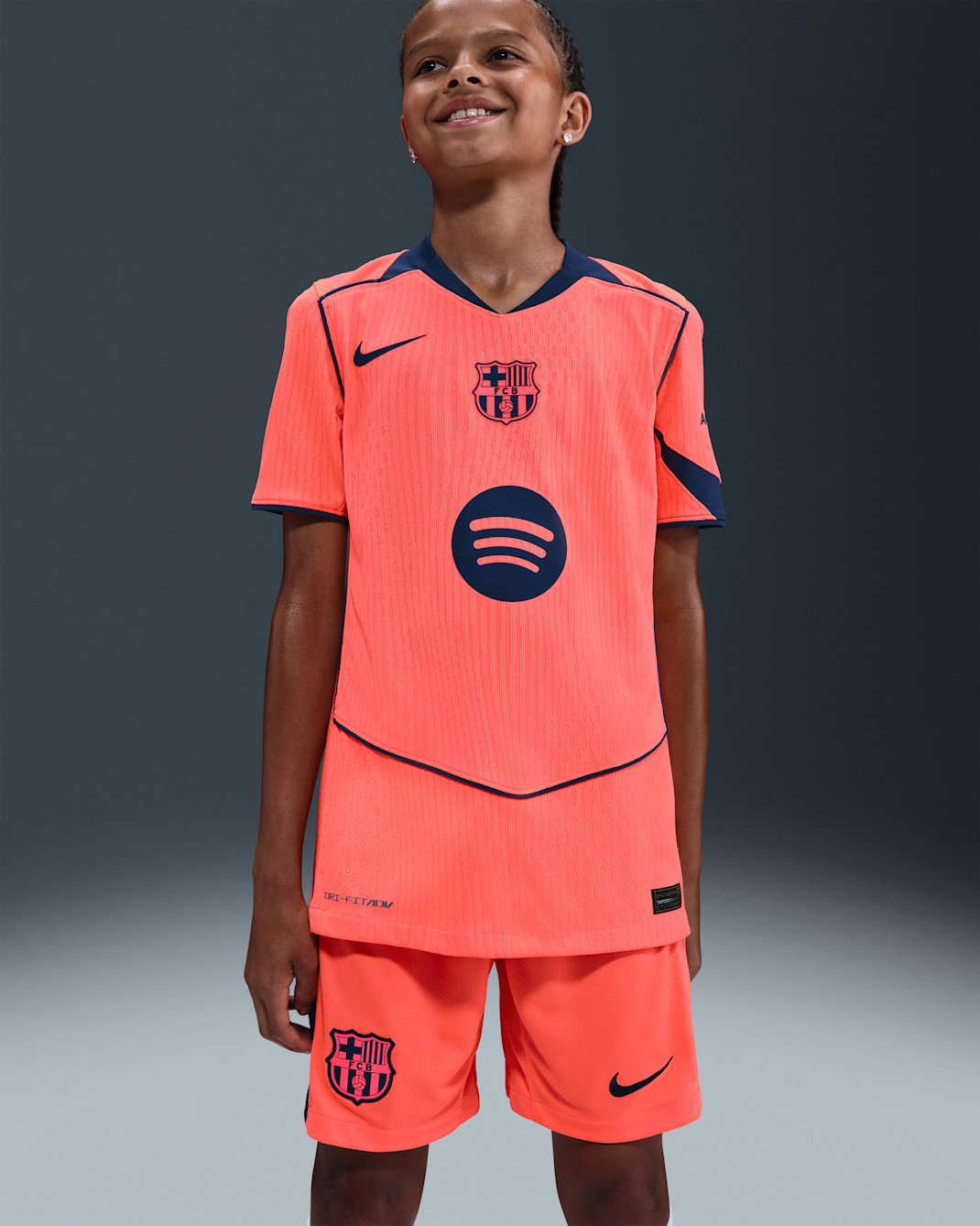 FC Barcelona 2025/26 Match Third Nike Dri-FIT ADV Total 90 Authentic Fußballtrikot (ältere Kinder) - Bright Mango/Midnight Navy/Midnight Navy