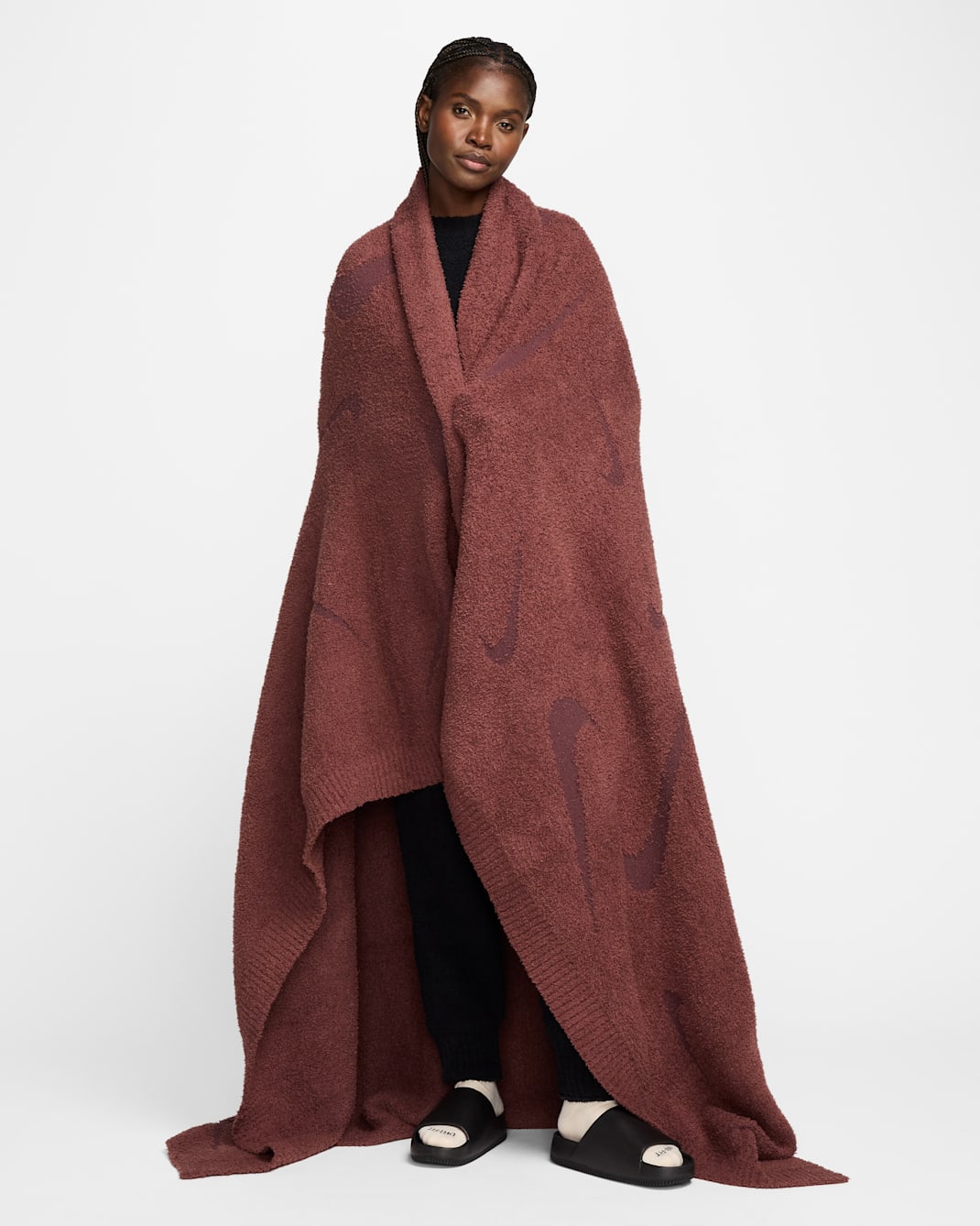 Nike Sportswear Phoenix Cozy Bouclé Oversized Knit Blanket - Red Sepia