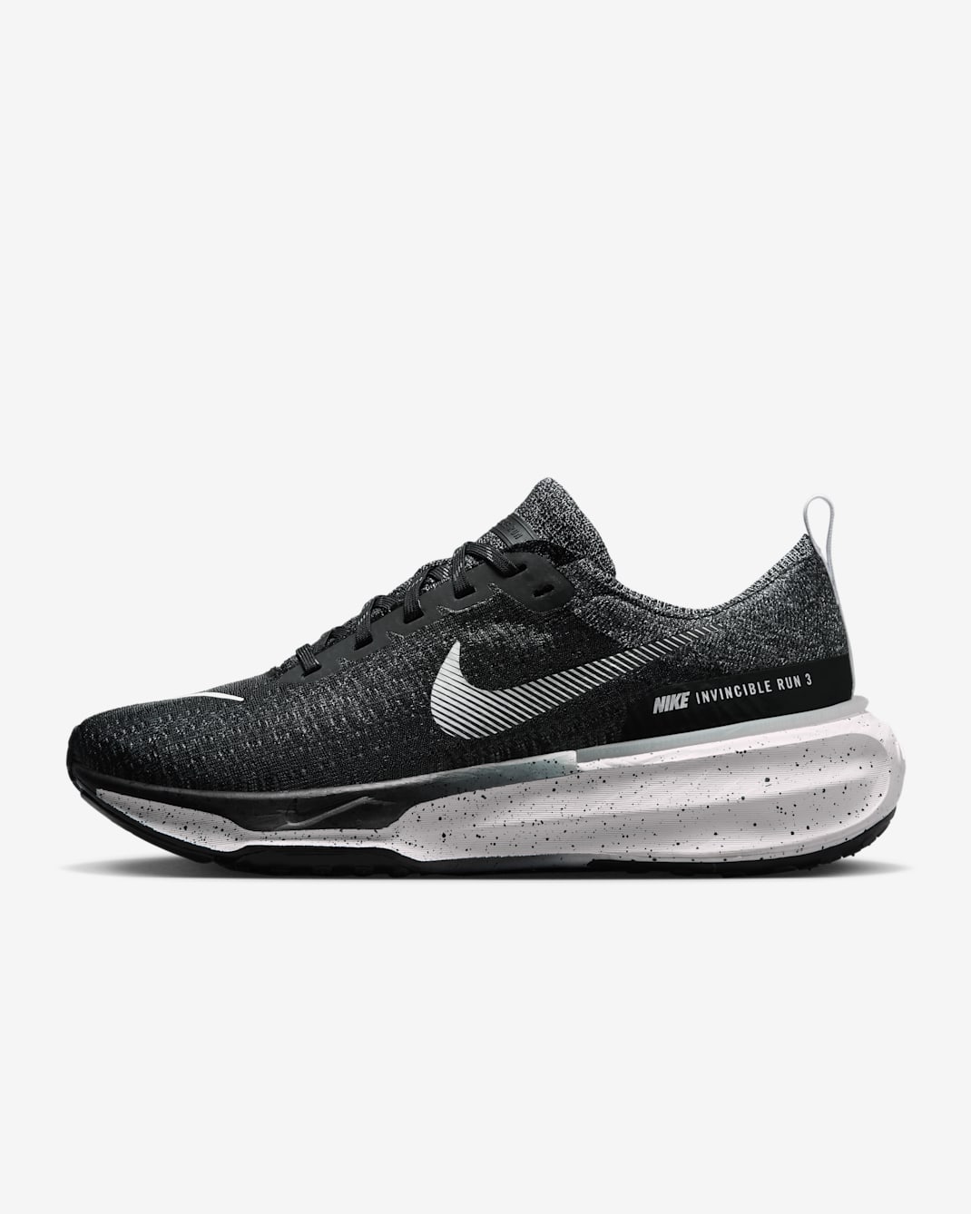 Tenis de correr en pavimento para hombre Nike Invincible 3 - Negro/Blanco