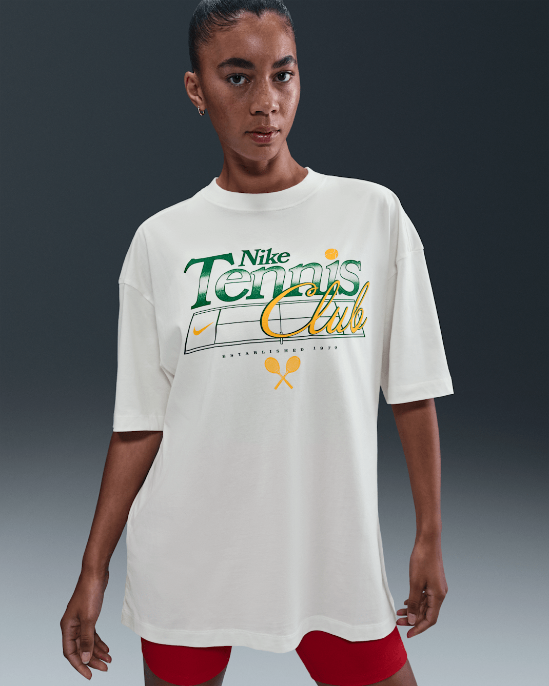 Nike Sportswear ekstra stor T-skjorte med grafikk til dame - Sail