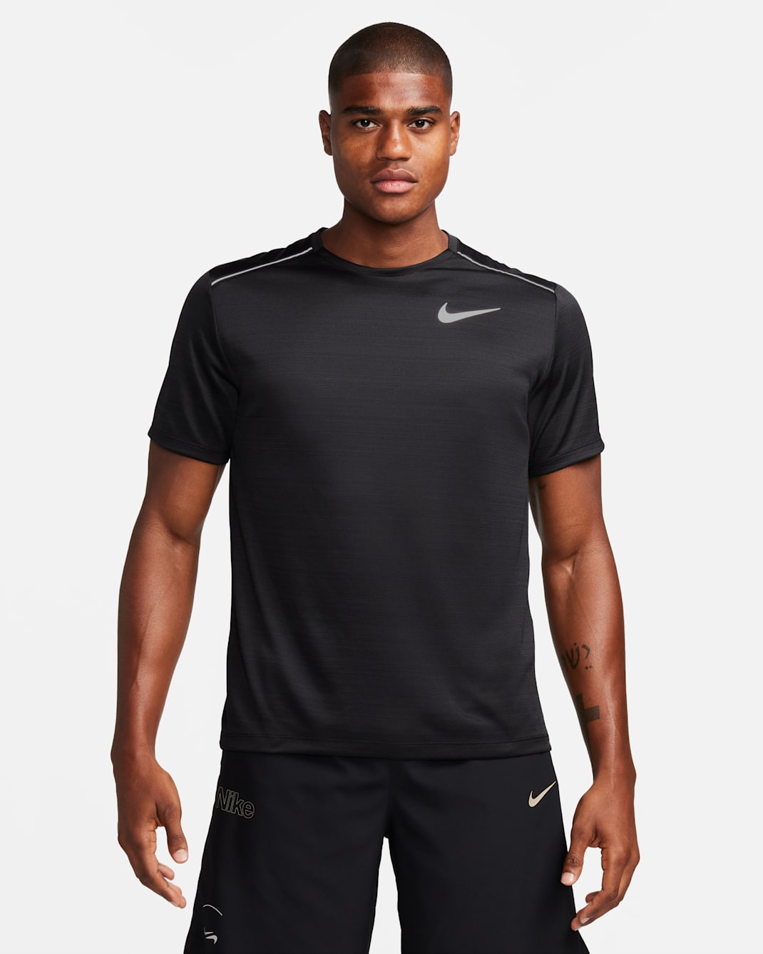 Nike Miler Men's Short-Sleeve Running Top - Black