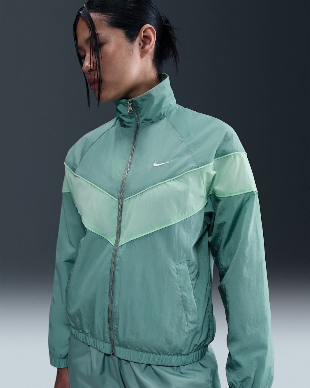Nike Windrunner Women's Loose UV Woven Full-Zip Jacket - Cannon/Mint Foam/Mint Foam/Sail