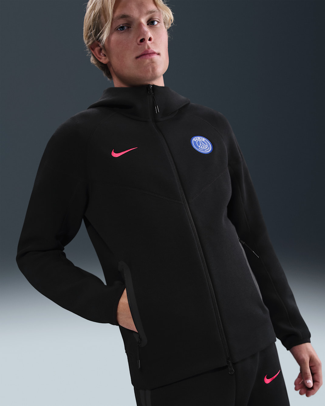 Paris Saint-Germain Tech Windrunner Men's Nike Total 90 Soccer Fleece Hoodie - Black/Global Red