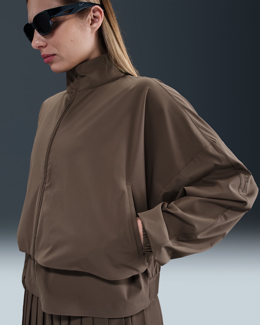 Nike 24.7 PerfectStretch Women's Dri-FIT Oversized Full-Zip Jacket - Ironstone/Baroque Brown