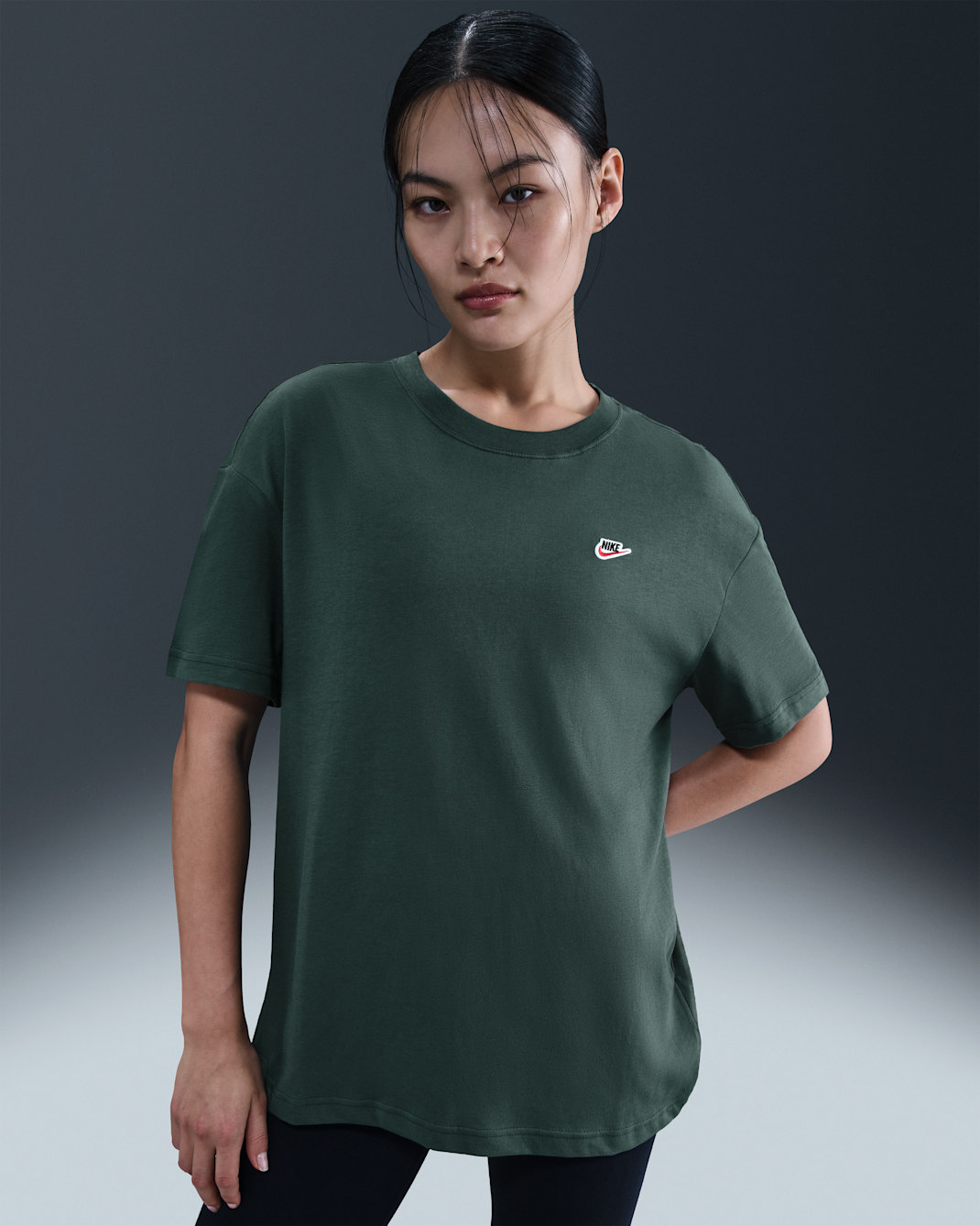 Playera para mujer Nike Sportswear - Verde vintage