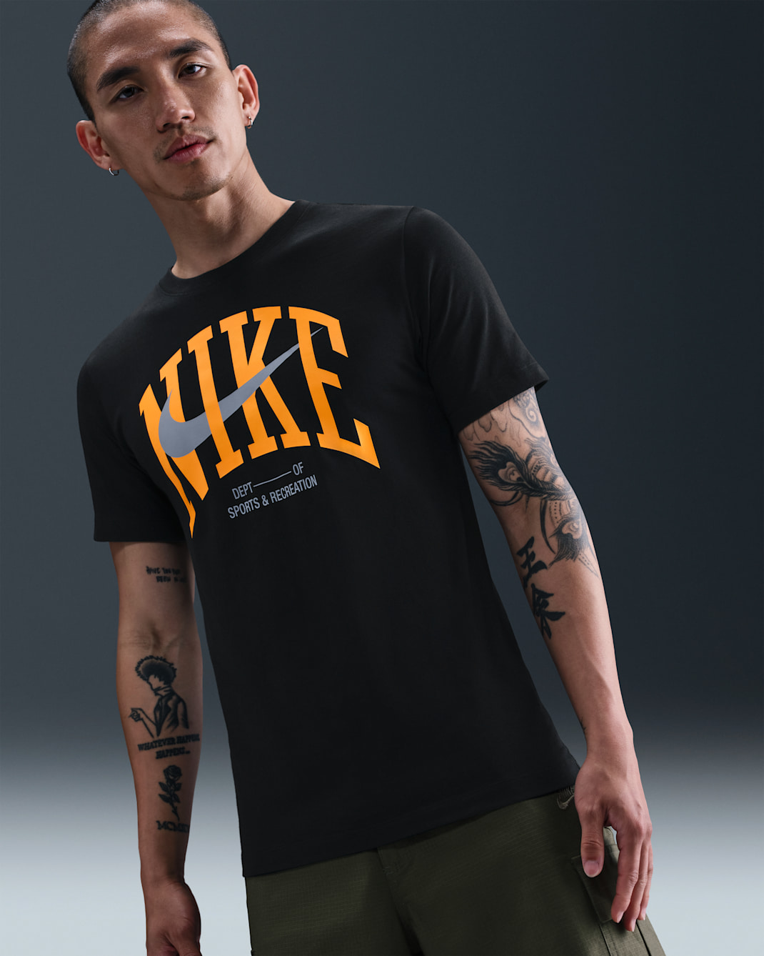 ナイキ スポーツウェア メンズ Tシャツ - ブラック