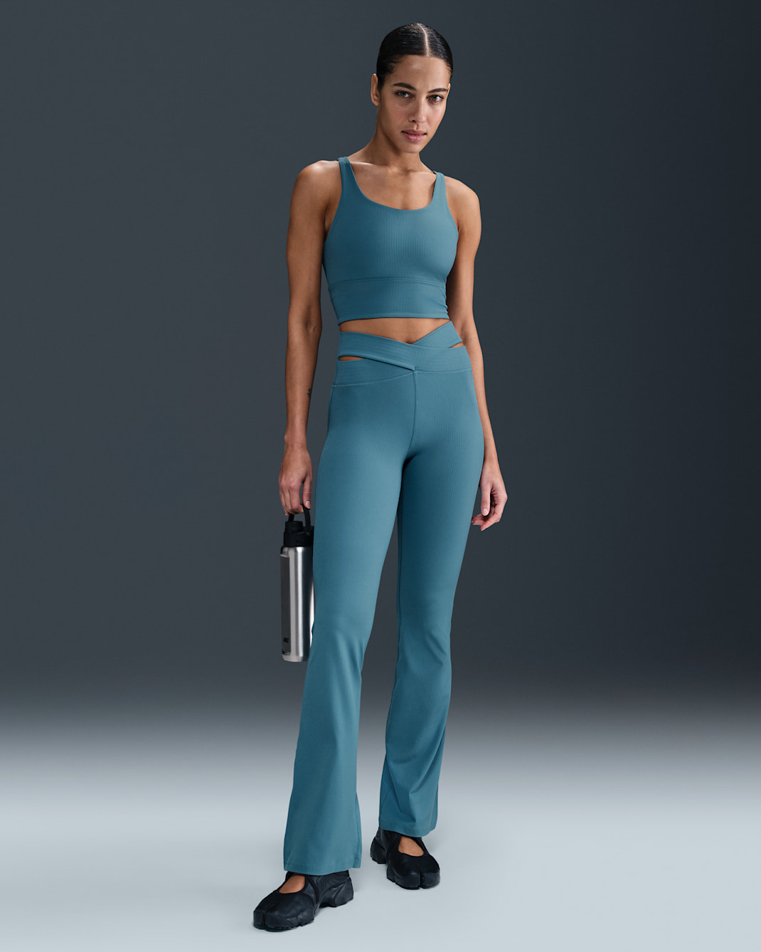 Leggings de tiro alto acampanados para mujer Nike Zenvy Rib - Azul humeante