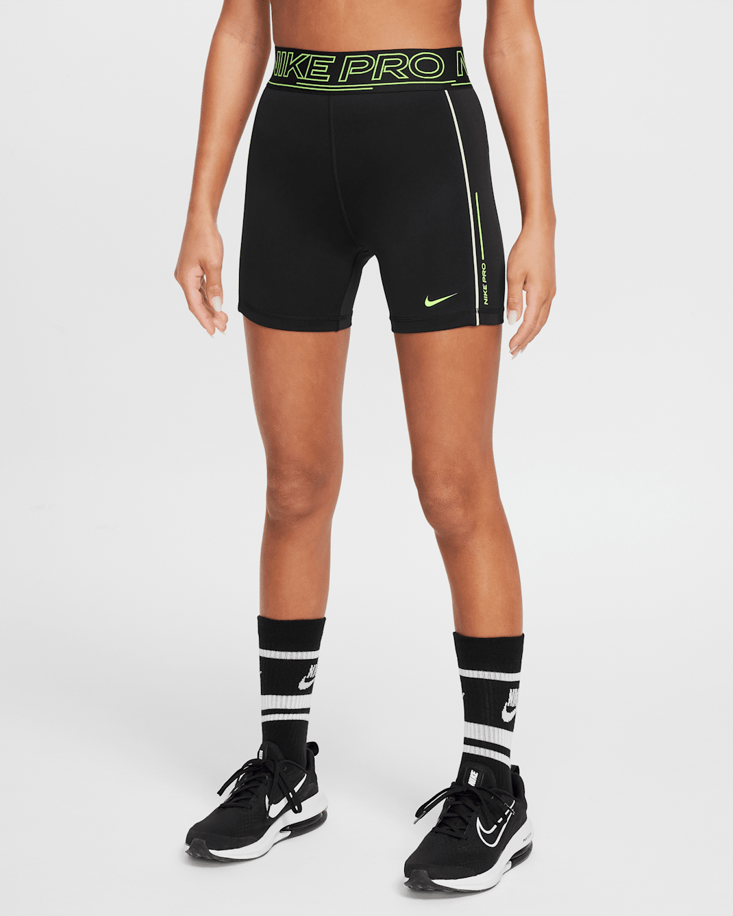 Shorts Dri-FIT de 8 cm para niña Nike Pro - Negro/Volt/Volt