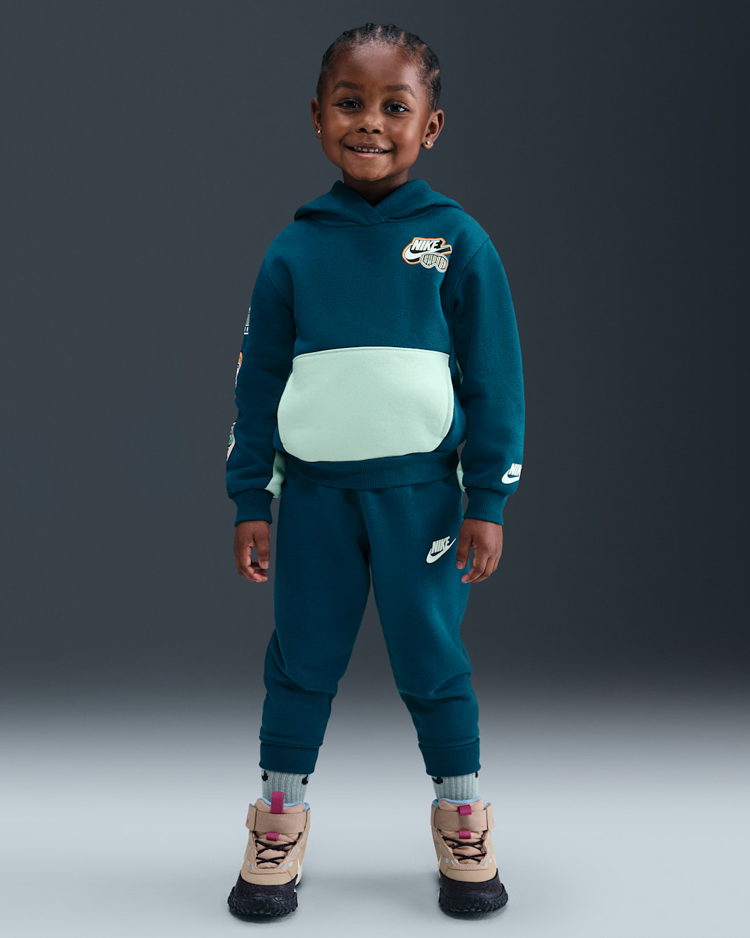 Conjunto de sudadera con gorro sin cierre y joggers de tejido Fleece infantil Nike - Azul fuerza