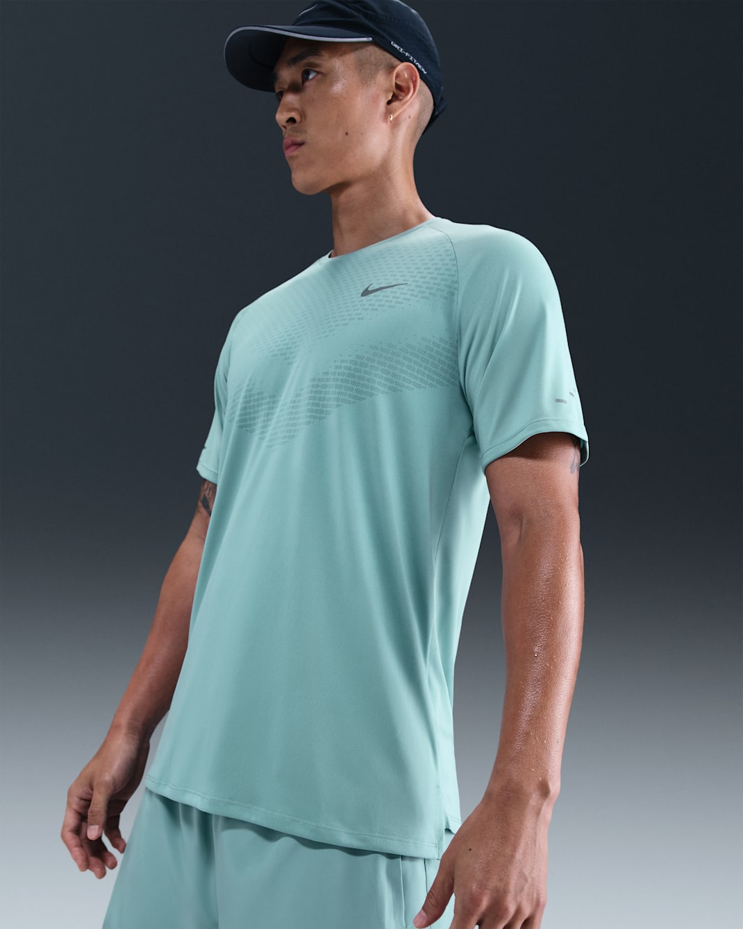 ナイキ ストライド メンズ Dri-FIT ADV ショートスリーブ ランニングトップ - キャノン