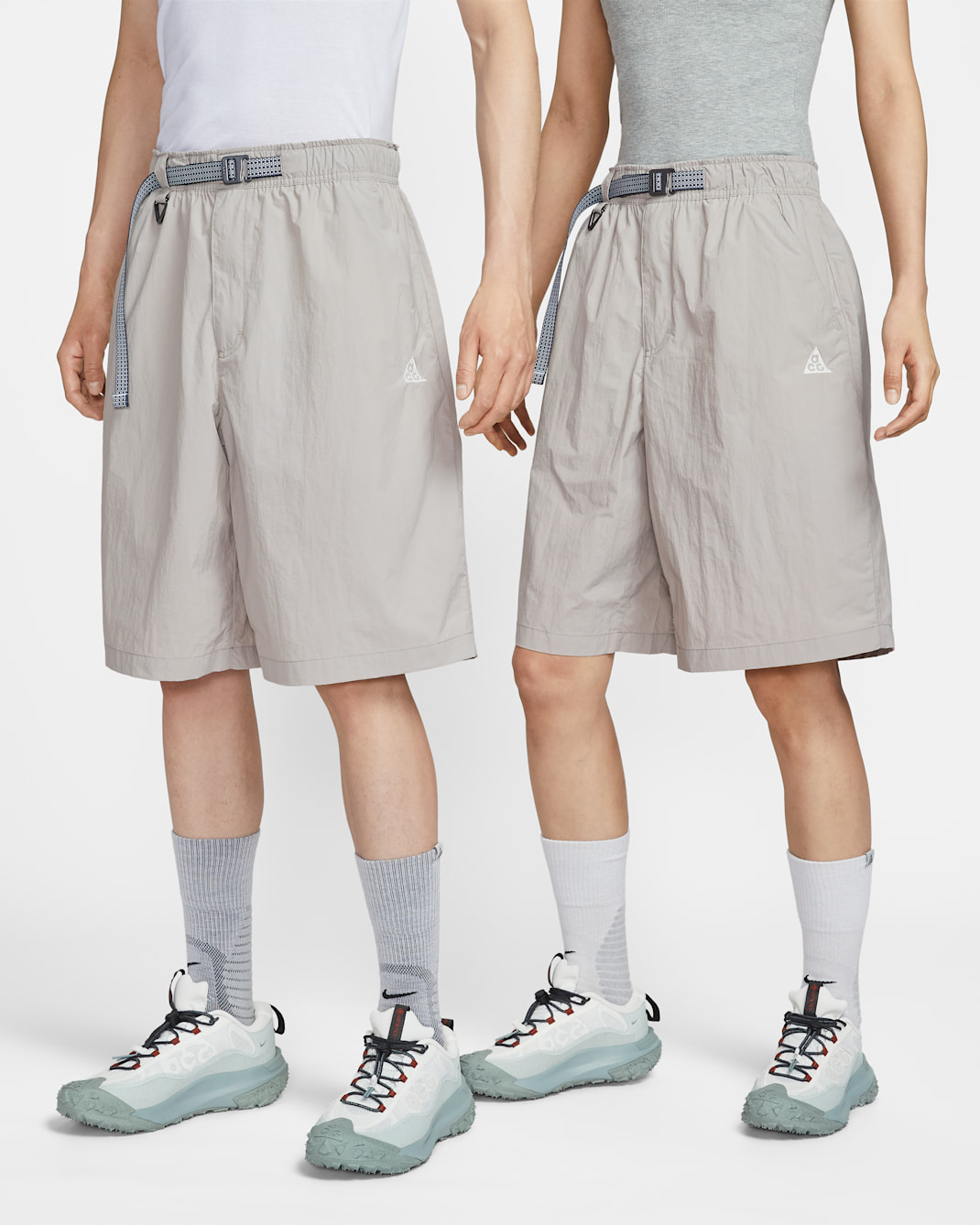 กางเกงขาสั้นโอเวอร์ไซส์ UV Repel Nike ACG "Orb Weaver" - College Grey/Football Grey/Summit White