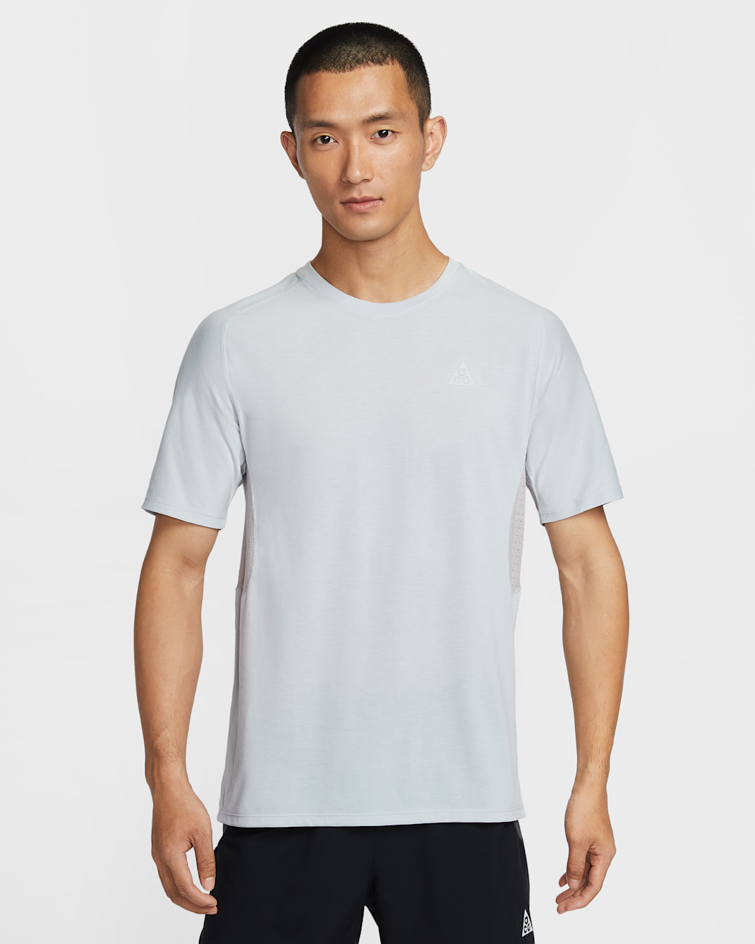 나이키 ACG '솔라 체이스' 남성 드라이 핏 ADV 트레일 러닝 탑 - 그레이 포그/칼리지 그레이/서밋 화이트