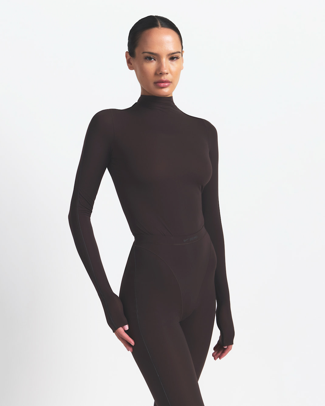 NikeSKIMS Weightless Layers Women's Mock-Neck Long-Sleeve Top - NSKM DARK ROAST