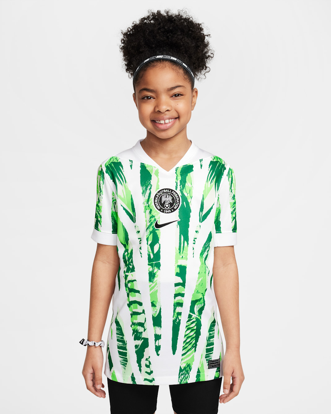 Nigeria 2025 Stadium Away (Women's Team) Older Kids' Nike Dri-FIT Football Replica Shirt - White/Pine Green/Green Strike/Black