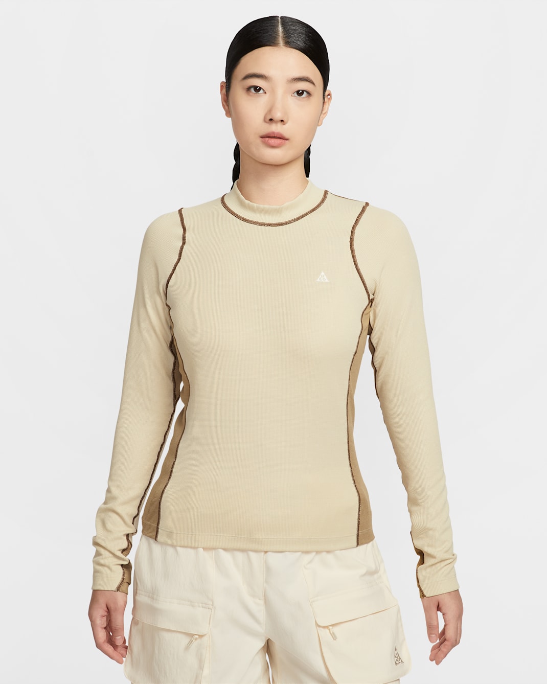 나이키 ACG '치나티' 여성 드라이 핏 ADV 긴팔 베이스 레이어 - 라이트 카키/파라슈트 베이지/모스우드 브라운/서밋 화이트