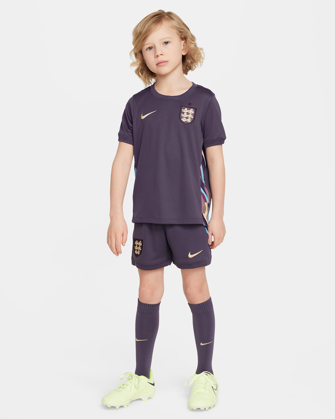 England 2024/25 Stadium Away Younger Kids' Nike Football Replica 3-Piece Kit - Dark Raisin/Sesame