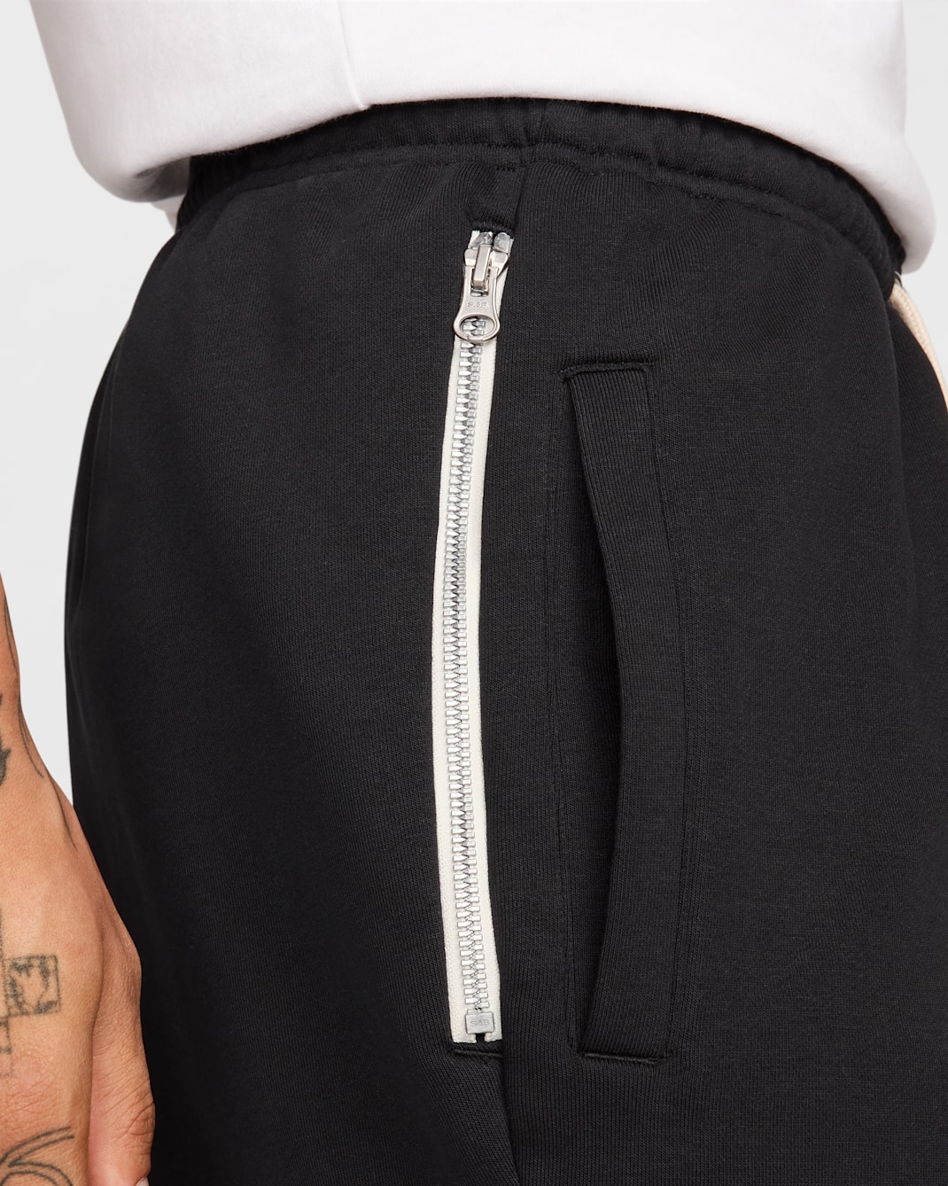 Nike Standard Issue Men's Dri-FIT Basketball Pants