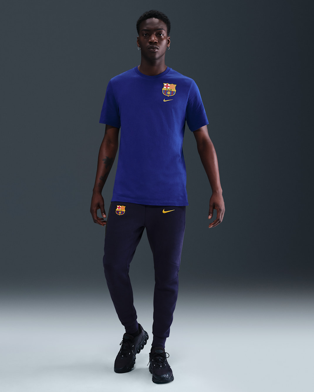 Joggers de fútbol Nike de tejido Fleece para hombre - Morado imperial/Oro medio oeste