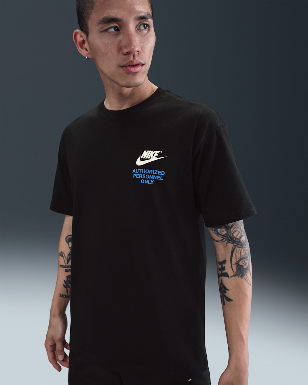 ナイキ スポーツウェア メンズ Tシャツ - ブラック