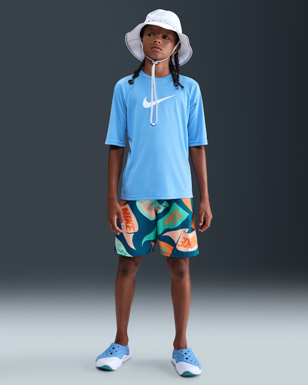 Shorts de vóleibol de 18 cm con forro de ropa interior para niño talla grande Nike Swim Breaker - Cerámica brillante/Verde abismo/Blanco