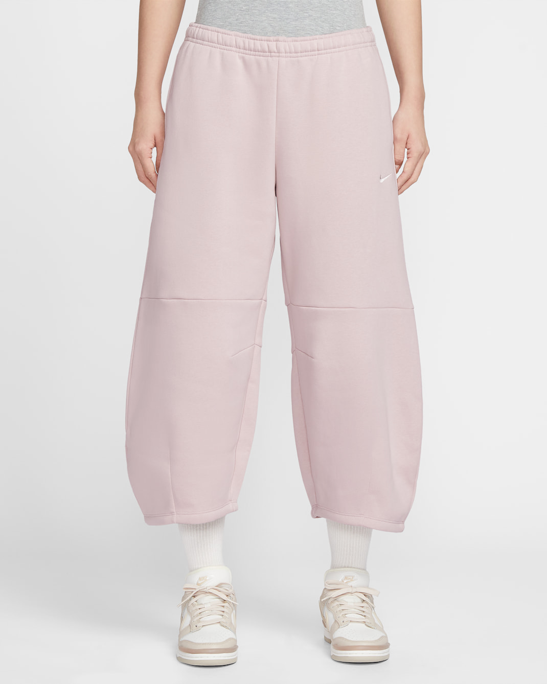 Nike Sportswear Phoenix Fleece Women's Loose Mid-Rise Barrel Trousers - Silt Red/Sail