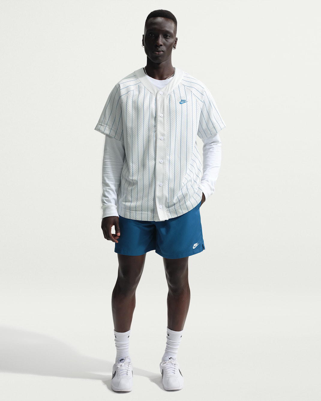 Nike Club Men's Woven Flow Shorts - Court Blue/White