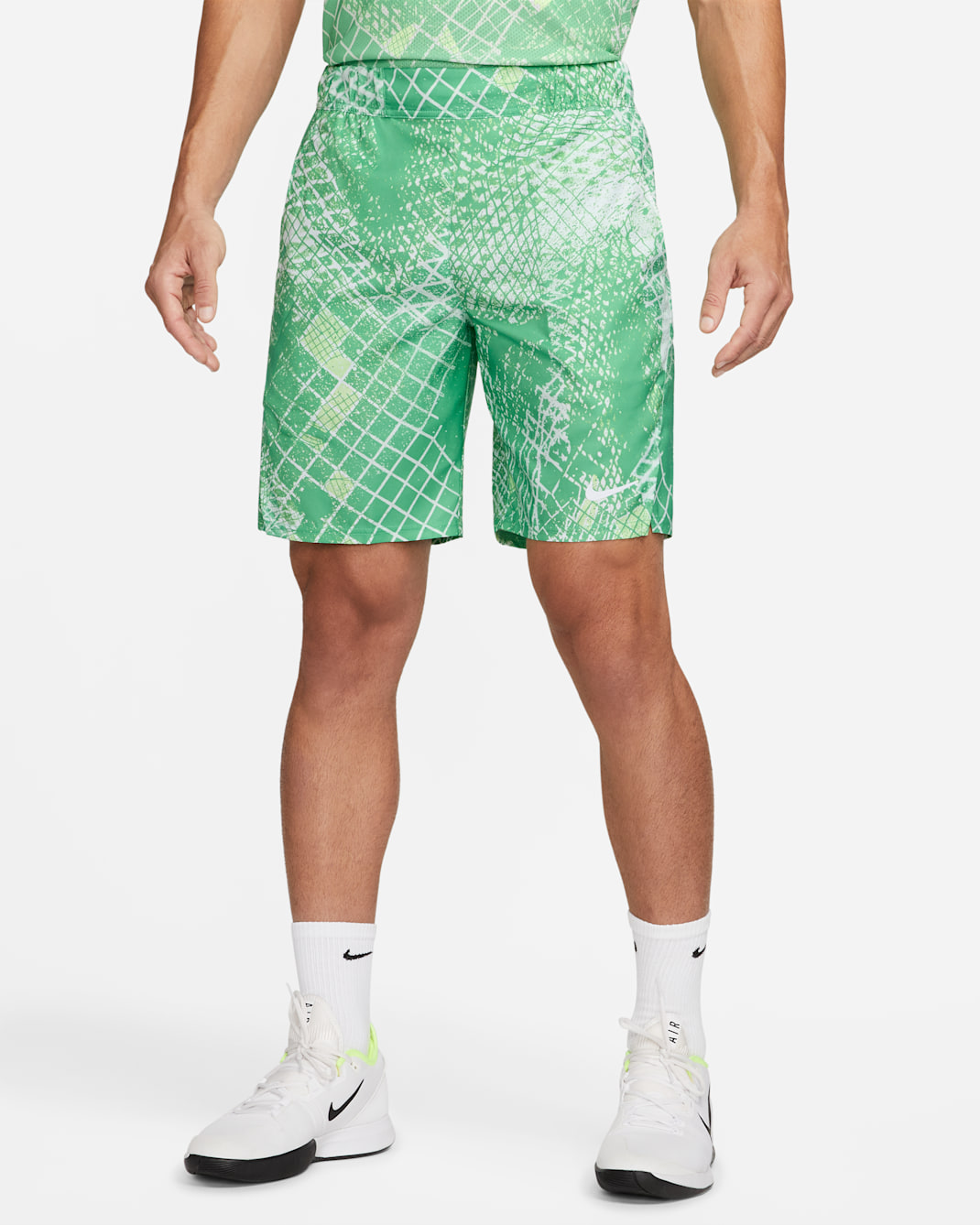 NikeCourt Dri-FIT Victory Men's 9" Printed Tennis Shorts - Spring Green/White