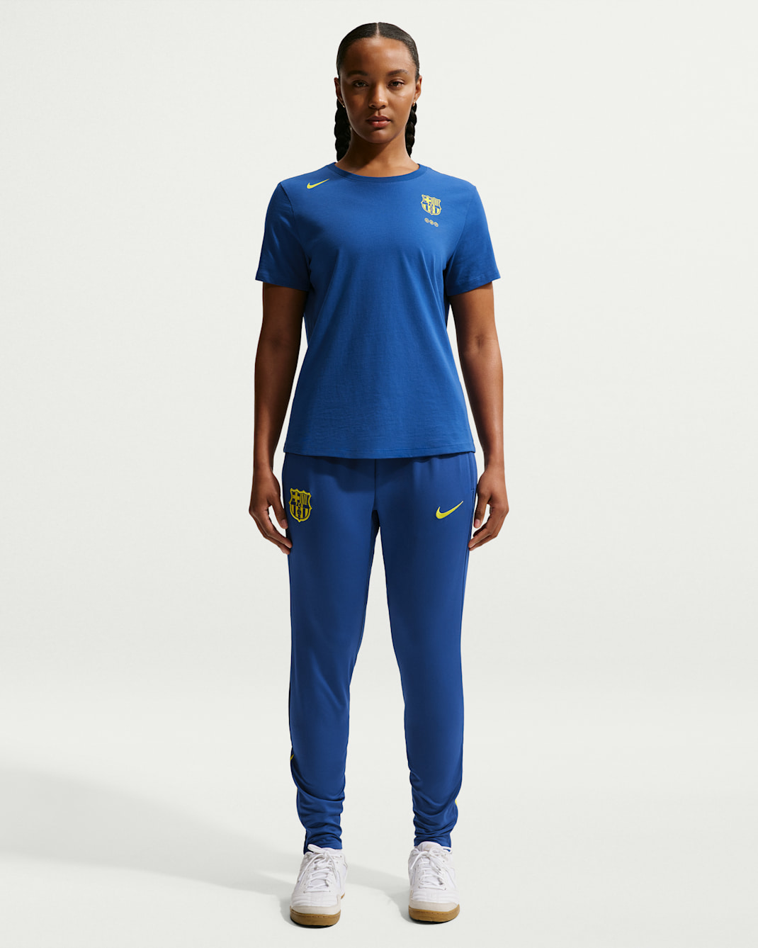 FC Barcelona Strike Dördüncü Nike Dri-FIT Örgü Kadın Futbol Eşofman Altı - Gym Blue/Opti Yellow/Opti Yellow