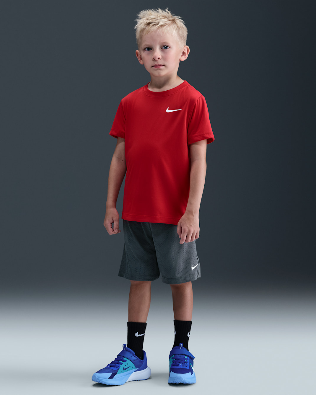 Shorts de multimalla Dri-FIT para niños talla pequeña Nike - Gris humo